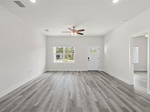 3rd image of 1789 SW VIBURNUM ROAD