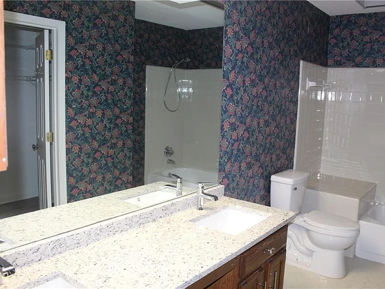 5053 Gardenia Cir — Photo 13