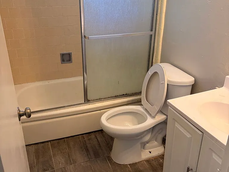 5635 Hoffman Ct — Photo 8