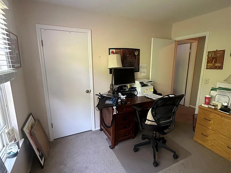 121 Villagegreen Ct — Photo 21