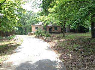 1204 Edgewood Rd, Bessemer City, NC 28016