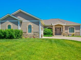 9033 Brandybrook Trl, Milwaukee, WI 53223