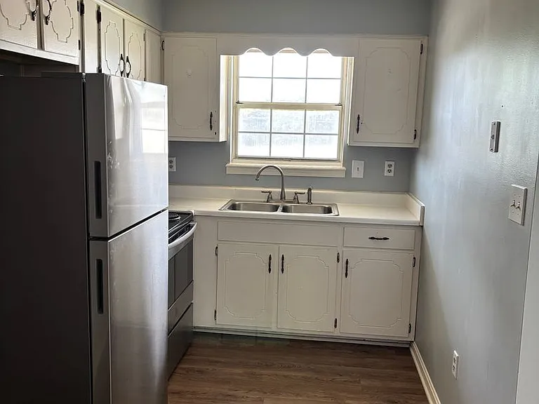 354 Shelby Ave — Photo 14