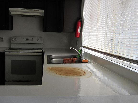 4th image of 12461 Wellington Park Dr