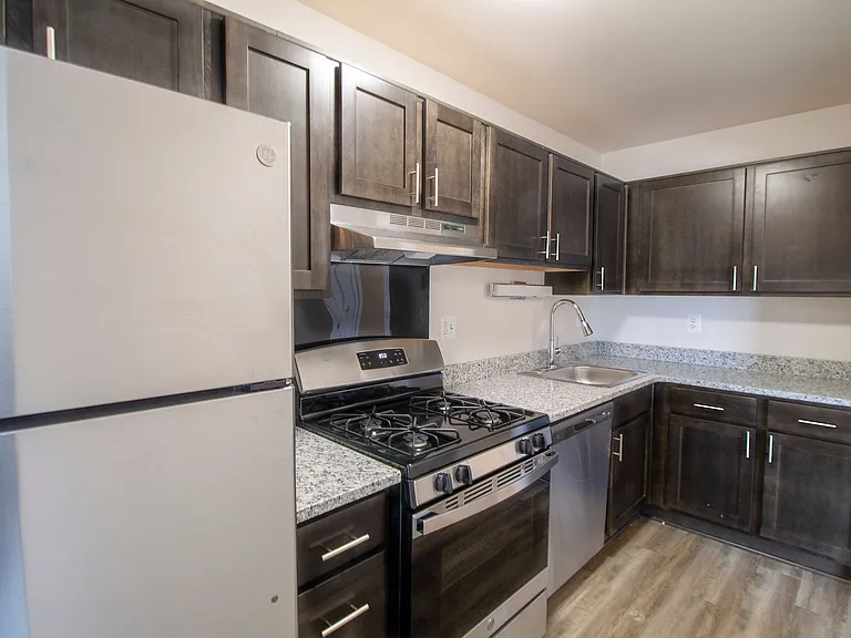 Novi Ridge Apartments — Photo 16