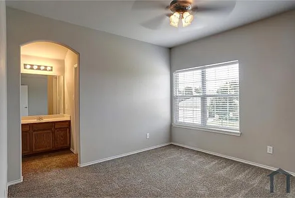 1709 Duck Cove Dr — Photo 17