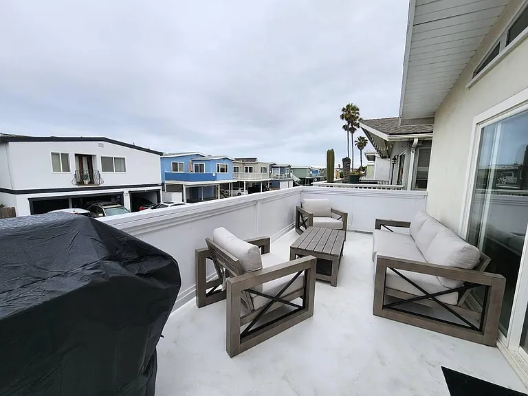 5000 Neptune Ave — Photo 23