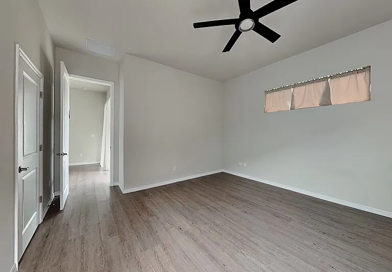3109 King Palm Dr — Photo 13