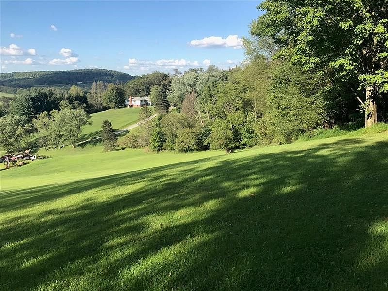 2nd image of 001 Hillside Dr