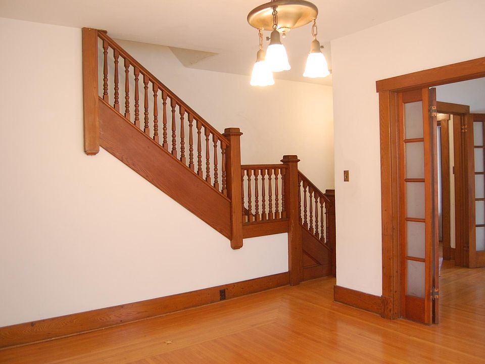 2nd image of 200 N 3rd St