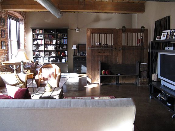4th image of 1147-53 N 4th St APT 3E