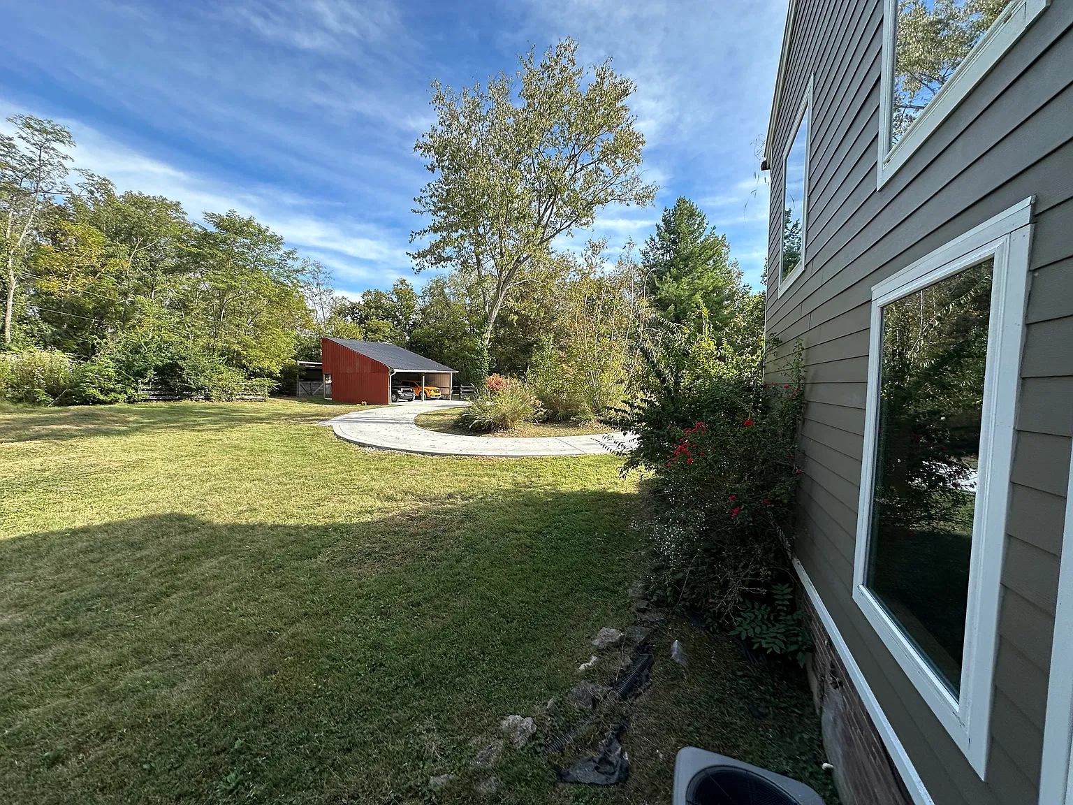 4 bed, 2970 sqft, $2,000 — Photo 3