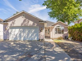 324 Klassen Rd, Kelowna, BC V1X7P2