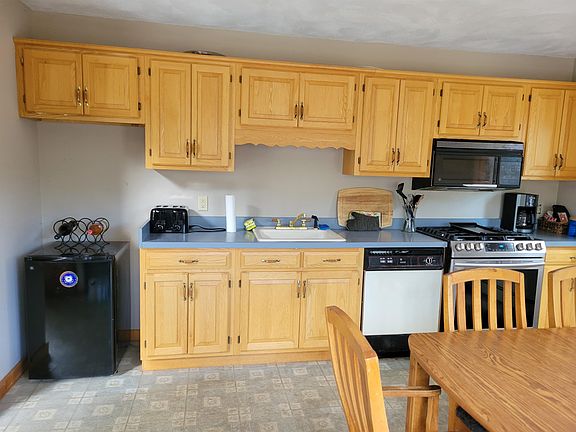 5th image of 981 Denmark Road