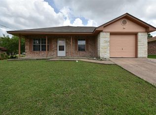 703 W Jefferson St, Brenham, TX 77833