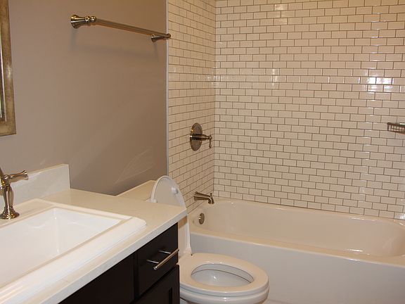 5th image of 600 Canal St APT 703