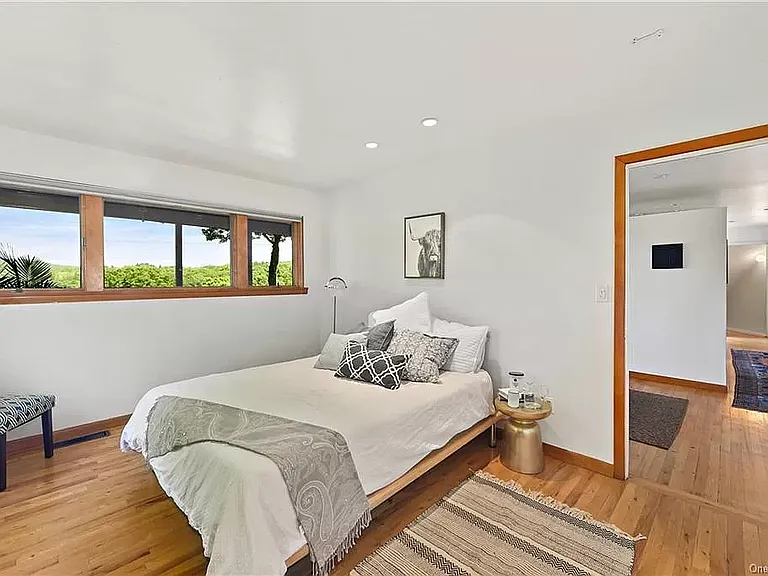 140 Batten Rd — Photo 17