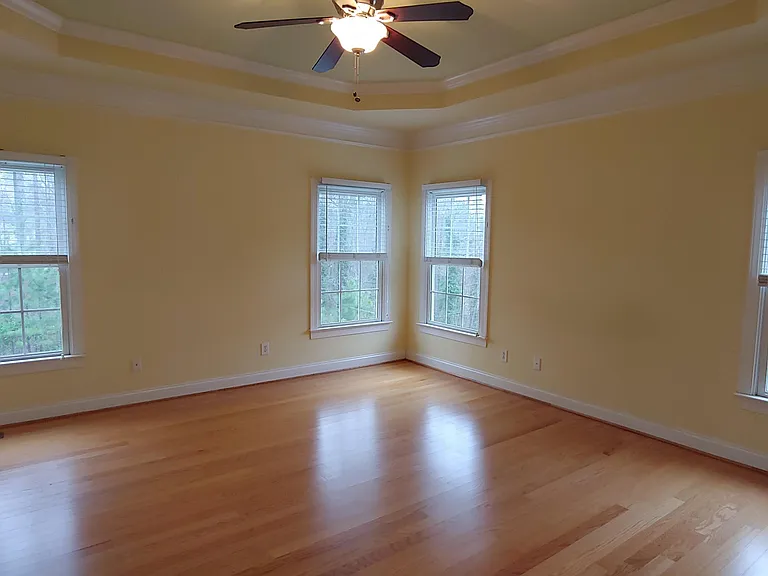 2809 Cowley Rd — Photo 8