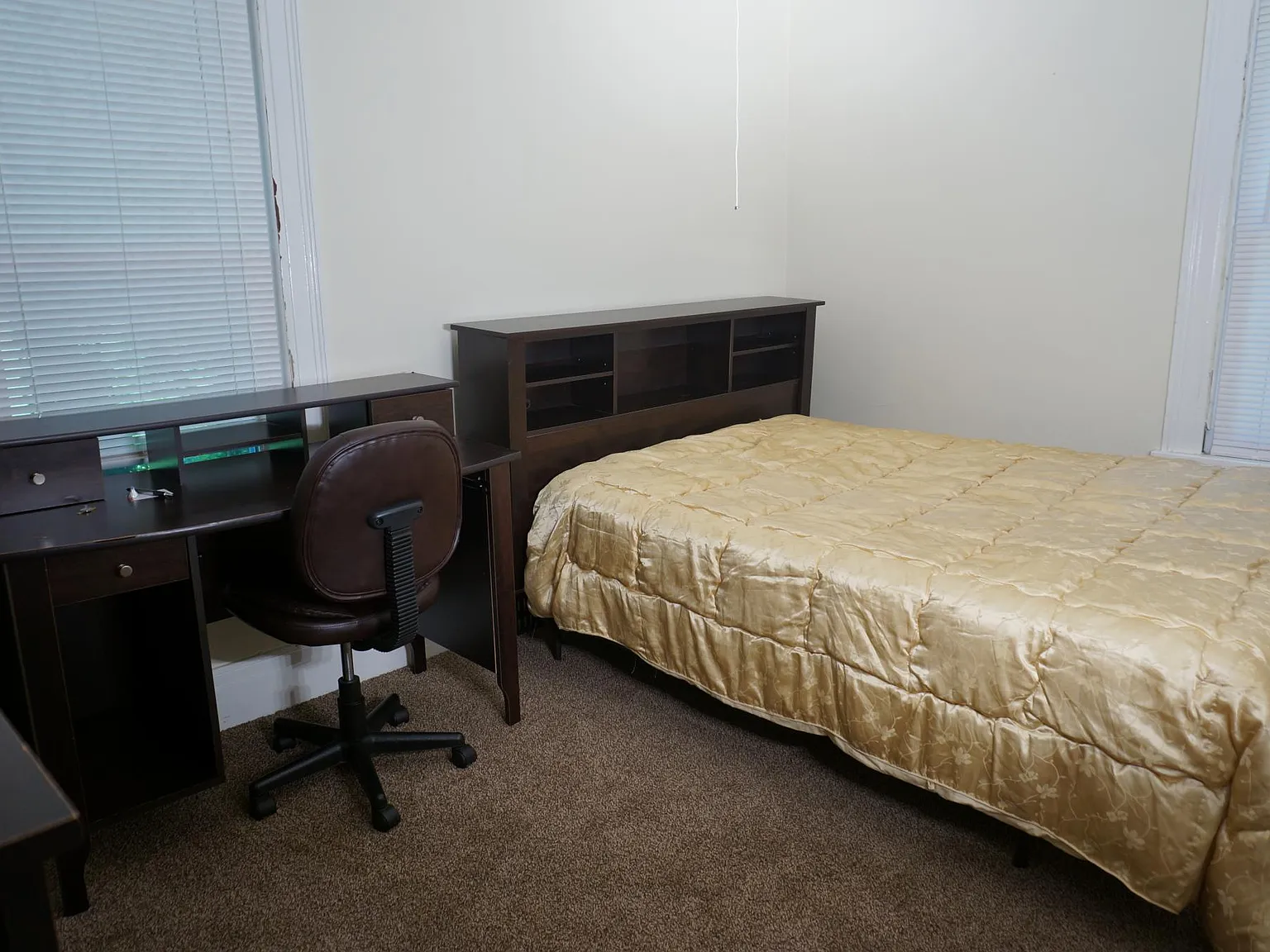 4 bed, 1200 sqft, $480 — Photo 4
