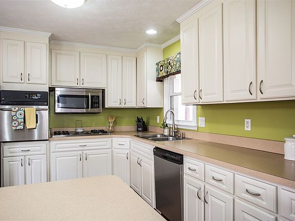 4th image of 6180 W Donnagail Dr