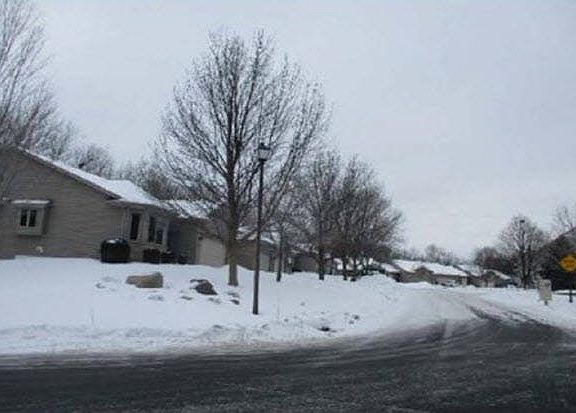 4th image of 12702 74th Ave N #33