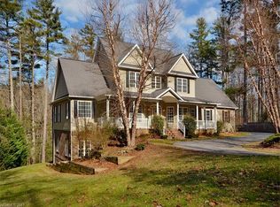 117 Stonebridge Dr, Hendersonville, NC 28739