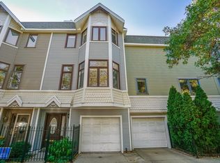 3348 N Racine Ave, Chicago, IL 60657