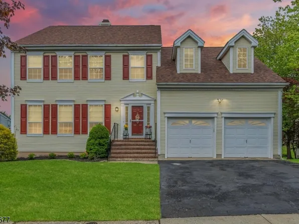 14 Cascades Ter, Branchburg Twp., NJ 08876