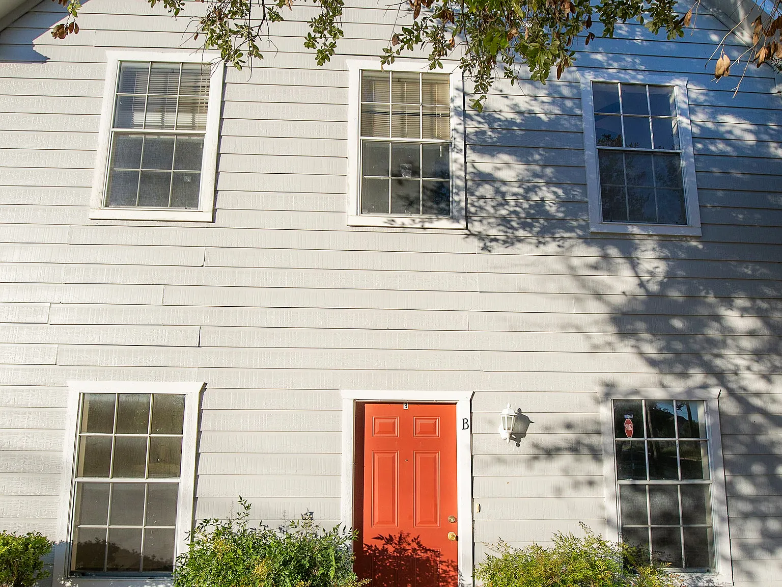 2 bed, 872 sqft, $1,349 — Photo 2