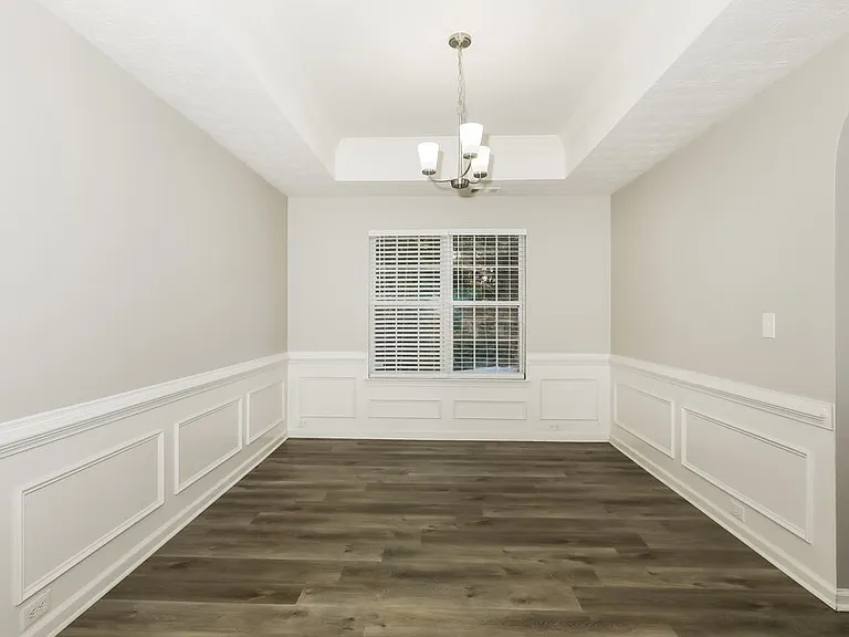135 Greenland Dr — Photo 5