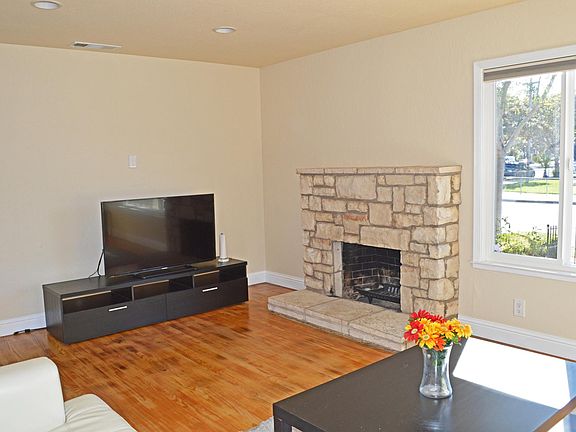 4th image of 6431 Mirabeau Dr