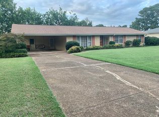 2009 Conway Dr, Florence, AL 35630