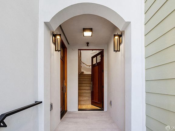3rd image of 1296-1298 Dolores St