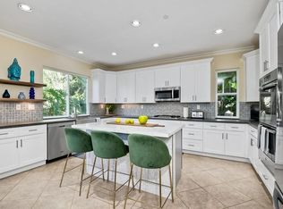 629 Sun Cir, Vista, CA 92081
