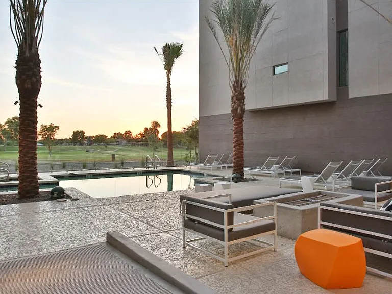 Dusk Scottsdale Apartments — Photo 7