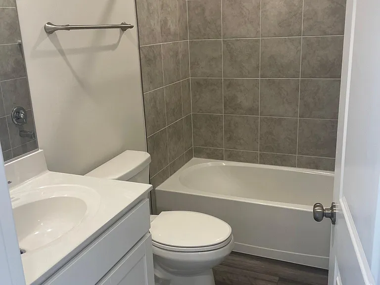 117 Swan Field Ave — Photo 10