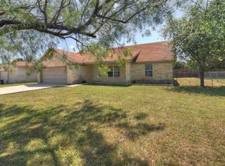 638 Aspen Ln, Cottonwood Shores, TX 78657