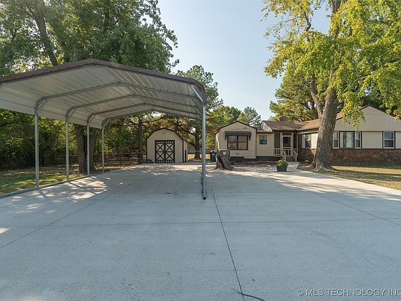 2nd image of 26232 E Admiral Pl