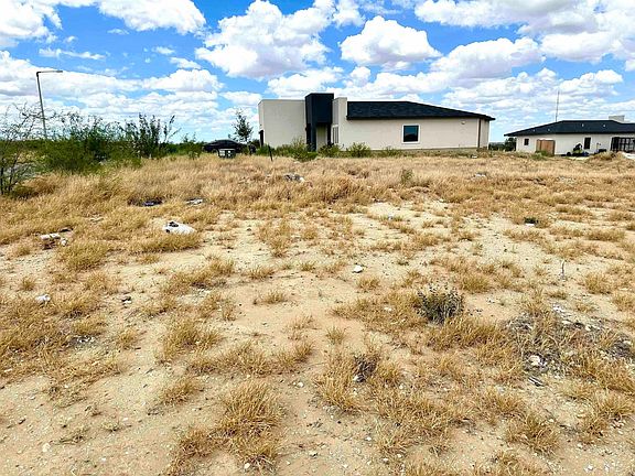 5th image of 6706 El Bosal Ln