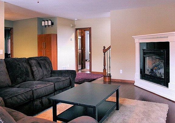 4th image of 341 S Evanslawn Ave