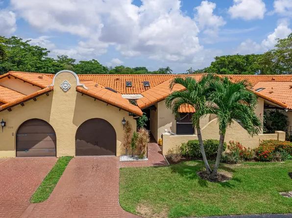 5325 S Bolero Circle, Delray Beach, FL 33484