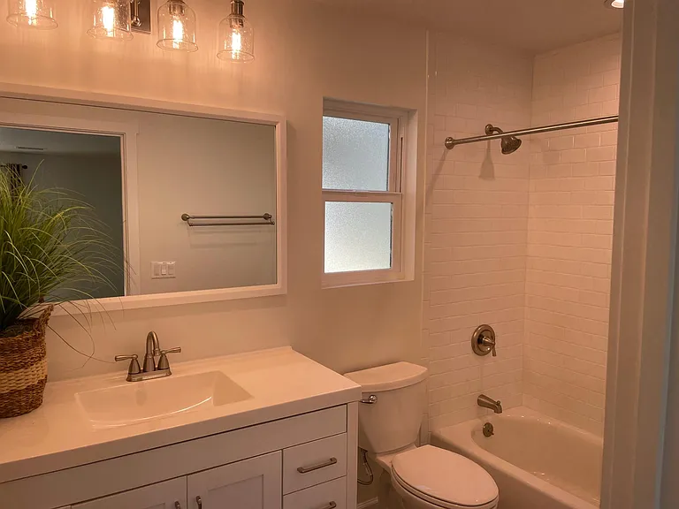 1191 Hillside St — Photo 7