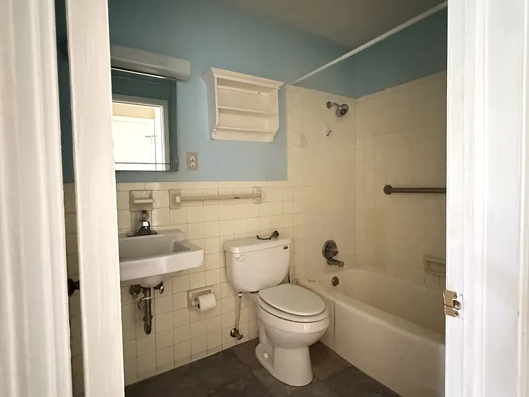 186 Union St N #10COACHHOUSE — Photo 10