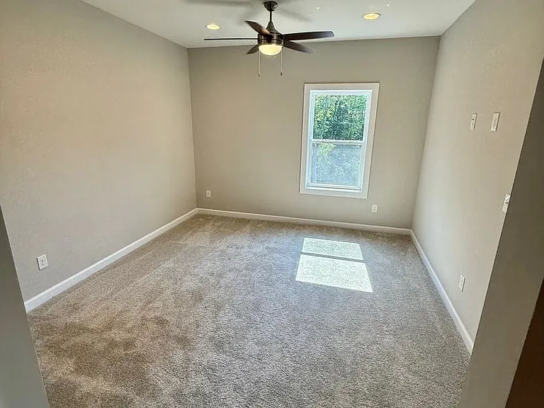 8041 Joy Crossing Ln — Photo 13