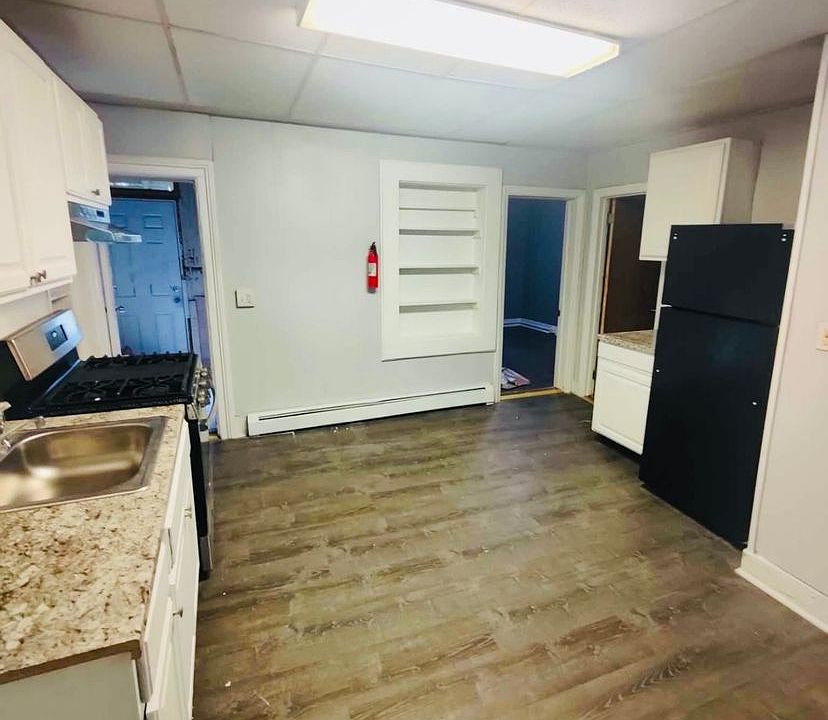 1st image of 50 Ontario St APT 1