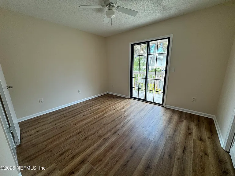 2075 Gail Ave — Photo 16