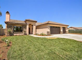 1494 Cedarhill Dr, Riverside, CA 92507