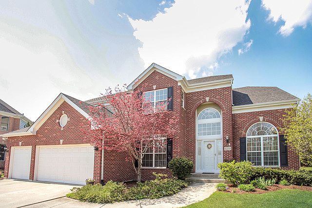 1st image of 1238 N Rosewood Ct
