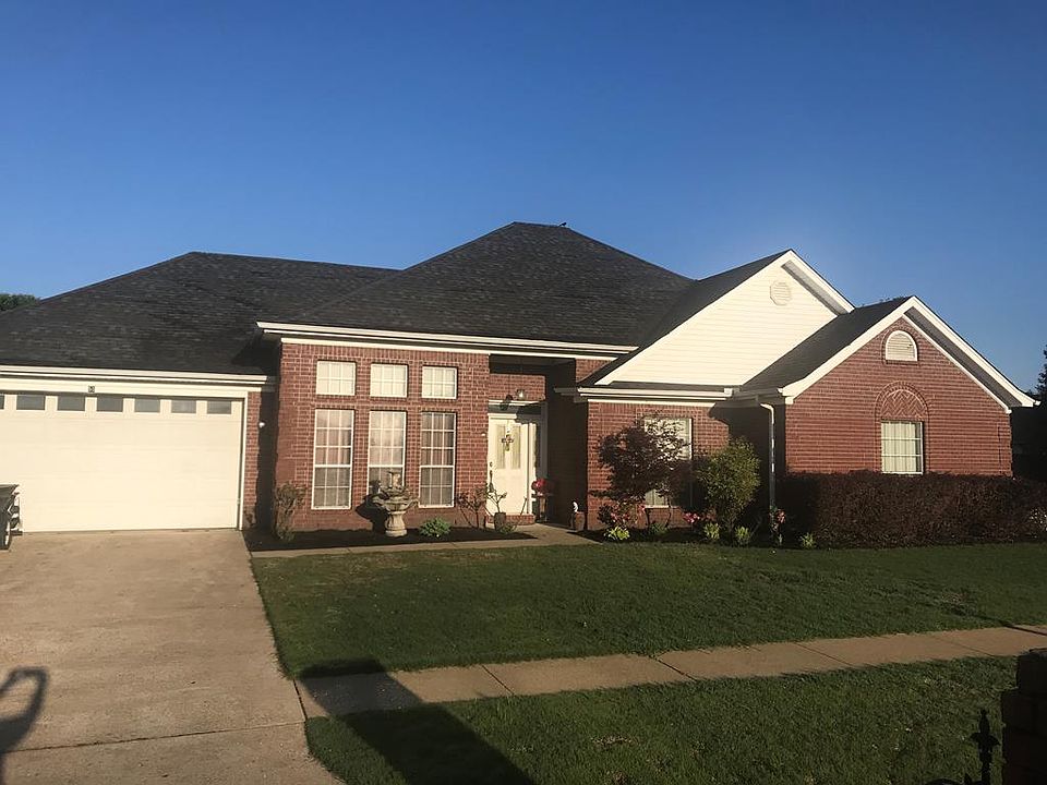 1st image of 504 Edgewood Dr