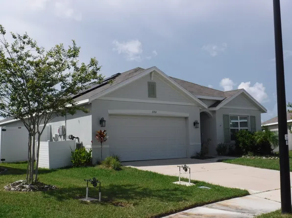 2201 Grand Flora Trl, Bradenton, FL 34208